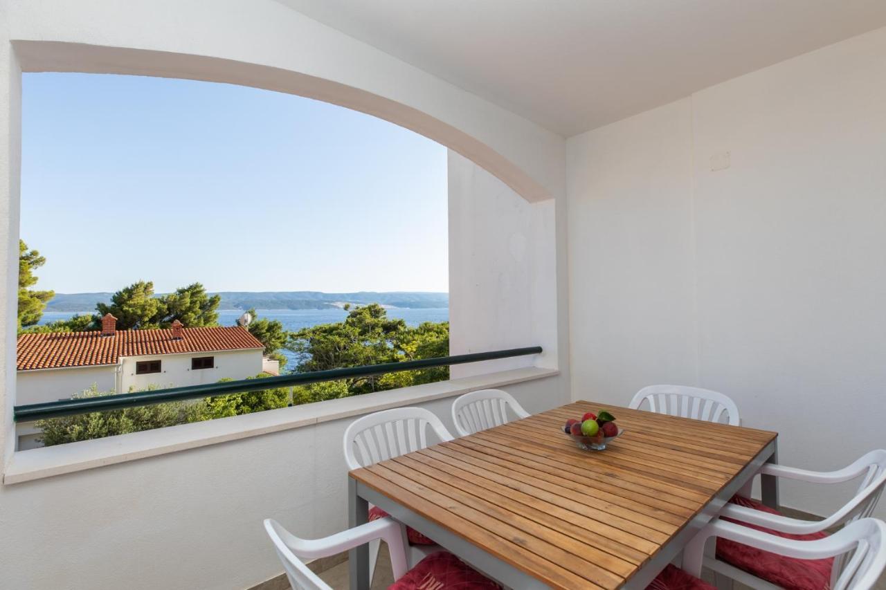 Apartments By The Sea Medici, Omis - 1046 ميميتسا المظهر الخارجي الصورة