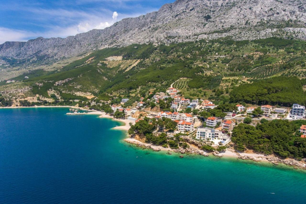 Apartments By The Sea Medici, Omis - 1046 ميميتسا المظهر الخارجي الصورة